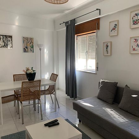 Chiado Appartment With Terrace 2 Lisbon Luaran gambar